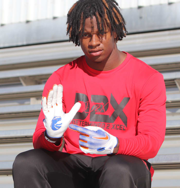 Rancho Verde RB Dylan Riley by John Murphy 11-02-2023103120238 (1)